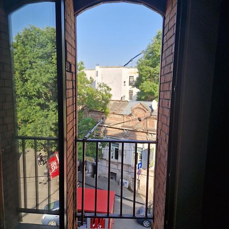 Hotel New Royal Tbilissi Extérieur photo