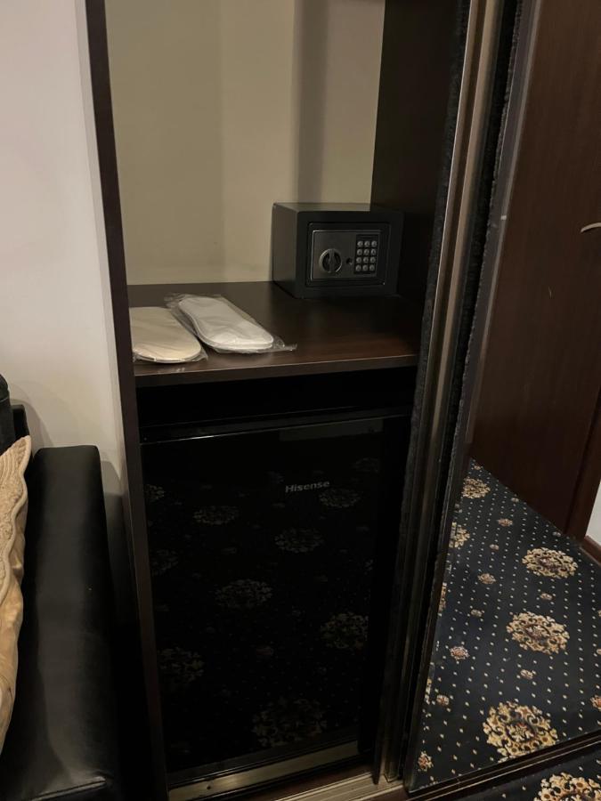 Hotel New Royal Tbilissi Extérieur photo