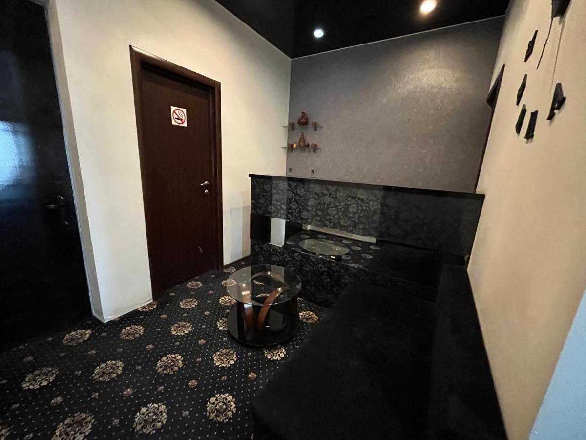 Hotel New Royal Tbilissi Extérieur photo
