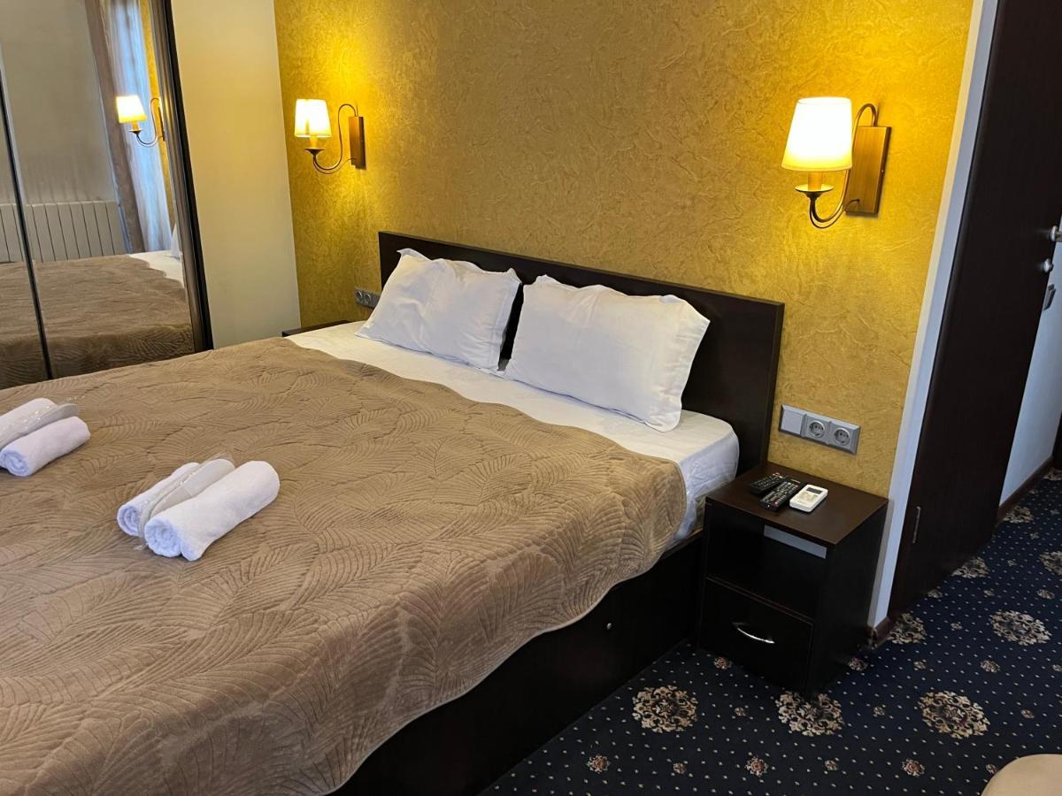 Hotel New Royal Tbilissi Extérieur photo
