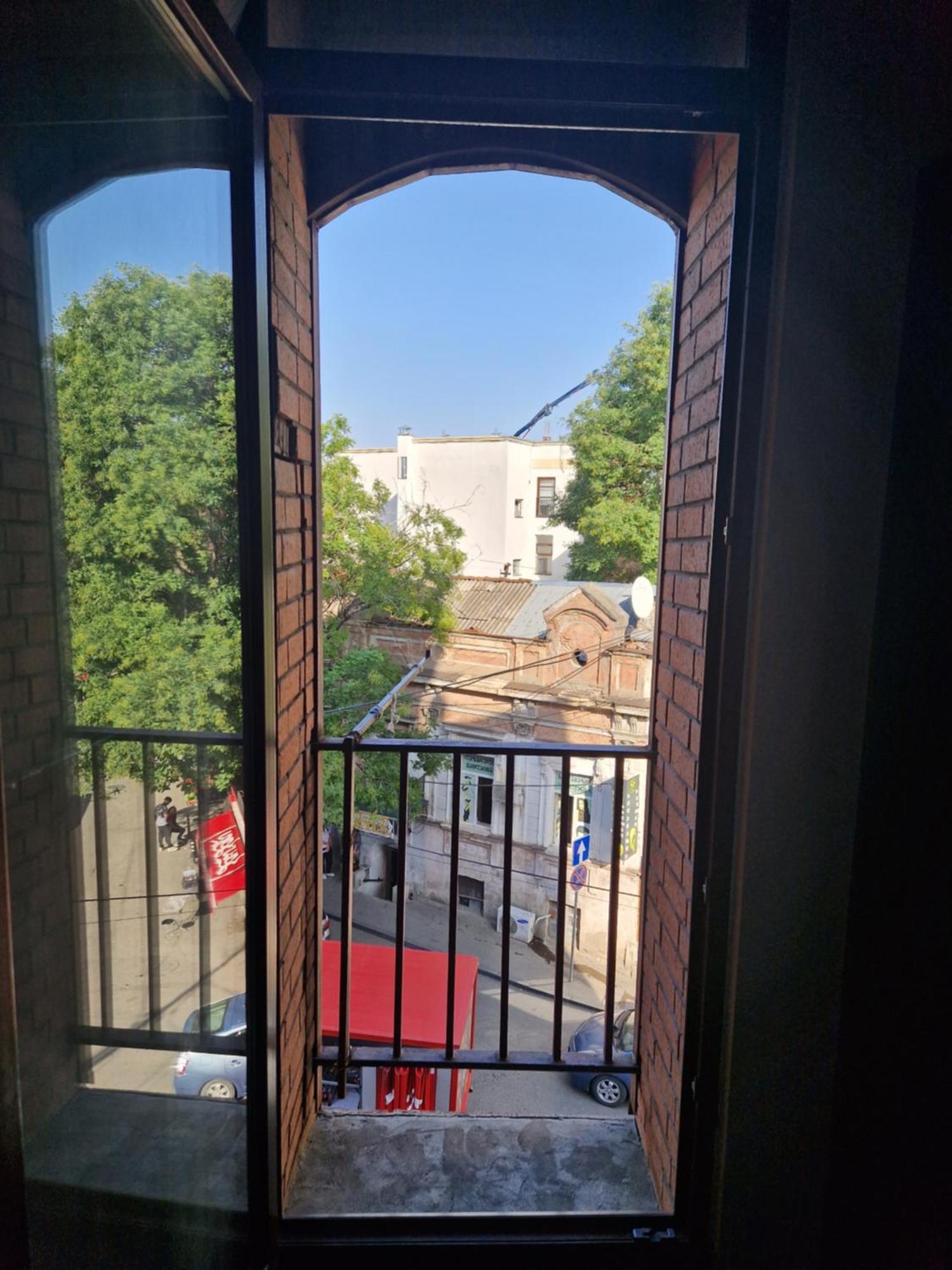 Hotel New Royal Tbilissi Extérieur photo