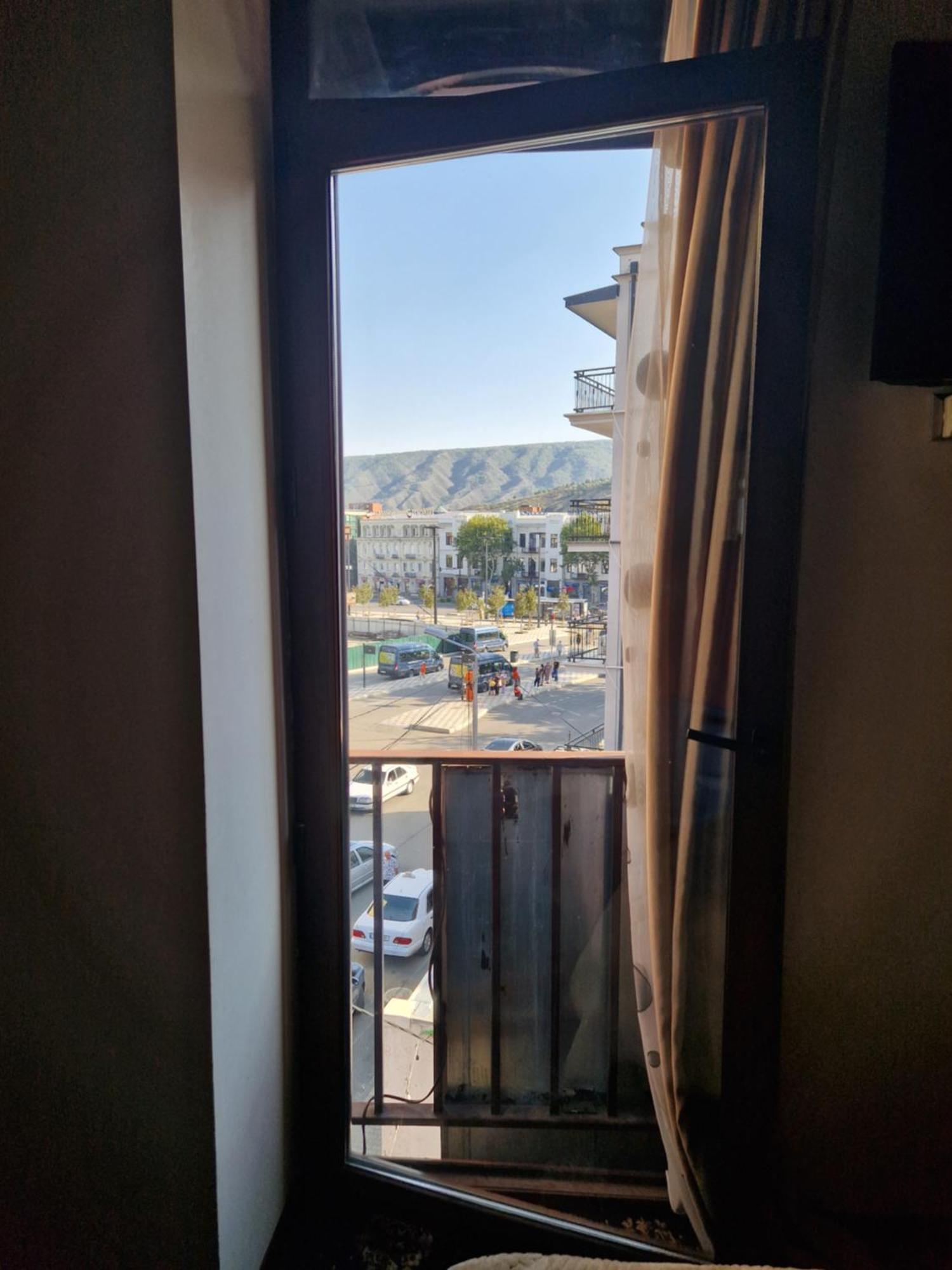 Hotel New Royal Tbilissi Chambre photo